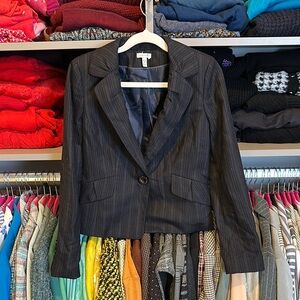 Semantiks navy/gray striped 2 pocket one button closure blazer size 0P